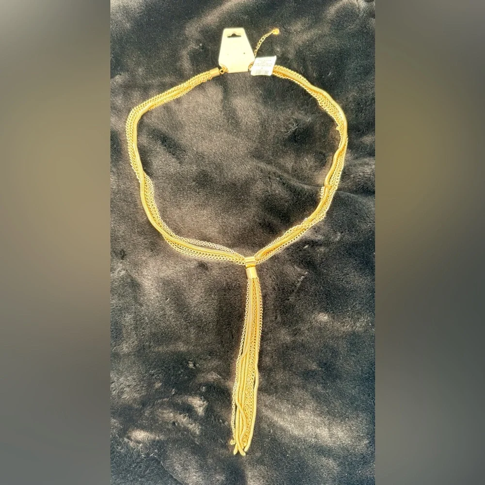 NWT Macy’s Gold Tone Snake V-Neck Chain with Tassel & Matching Earrings - Picture 6 of 8